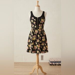 Xhilaration Black & Yellow Floral Sleeveless Mini Sun Dress Women’s Small